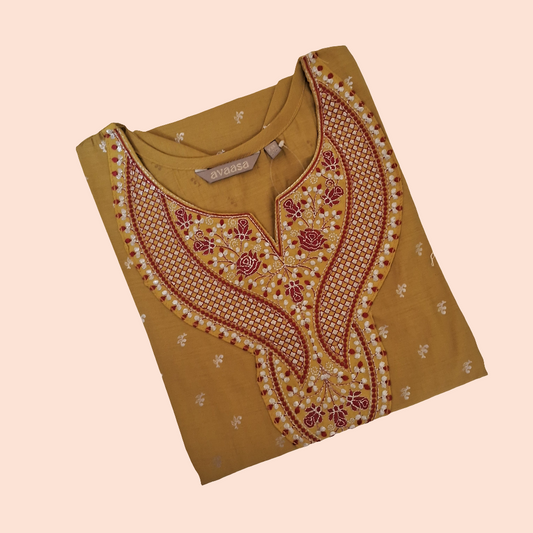 Aavasa branded kurti